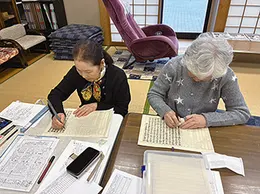 テーブルで学習する参加者